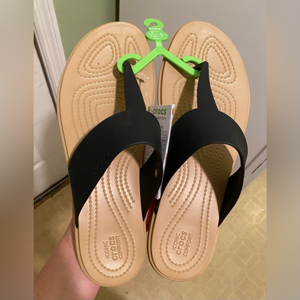 New with tag Croc Tulum sandles